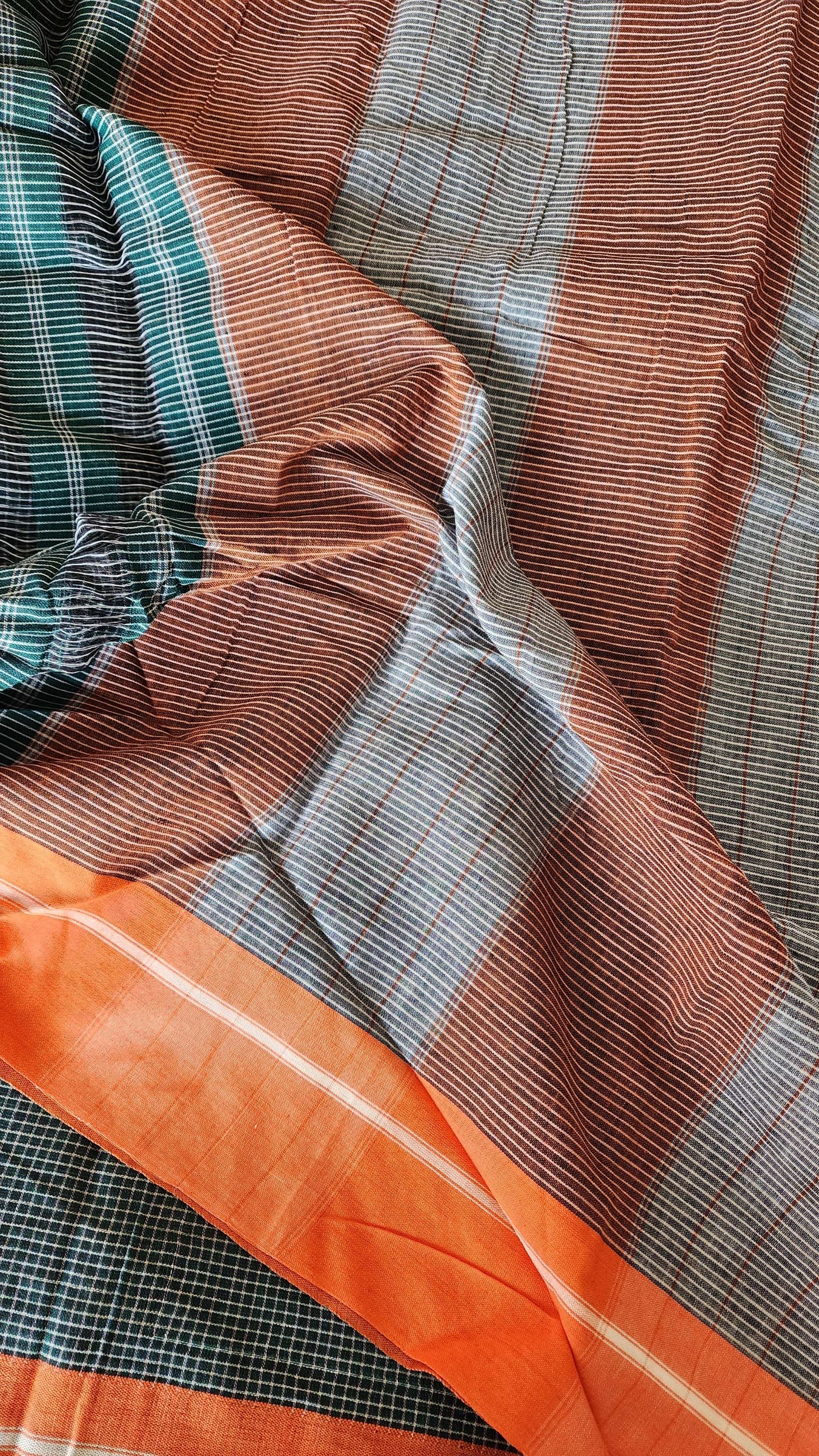 Green patteda anchu cotton saree