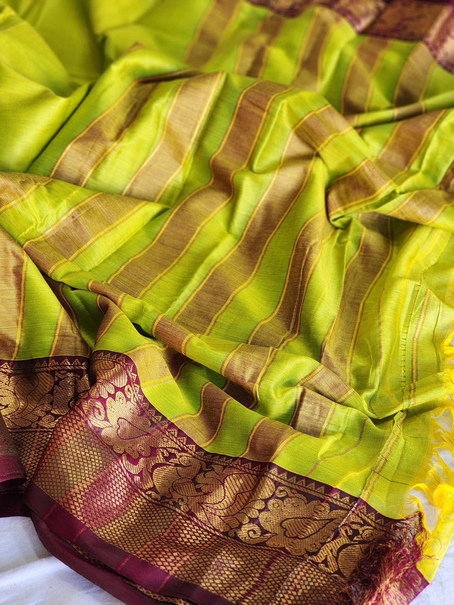 Green Gadwal Silk Cotton Saree