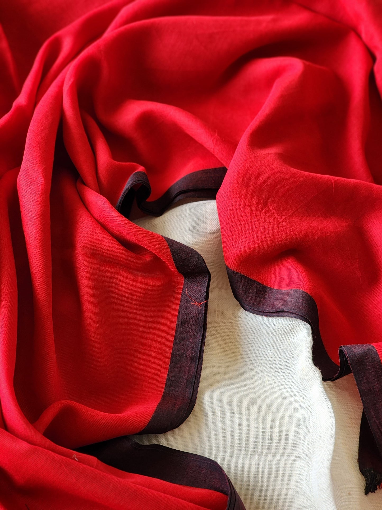 Red mulmul cotton saree