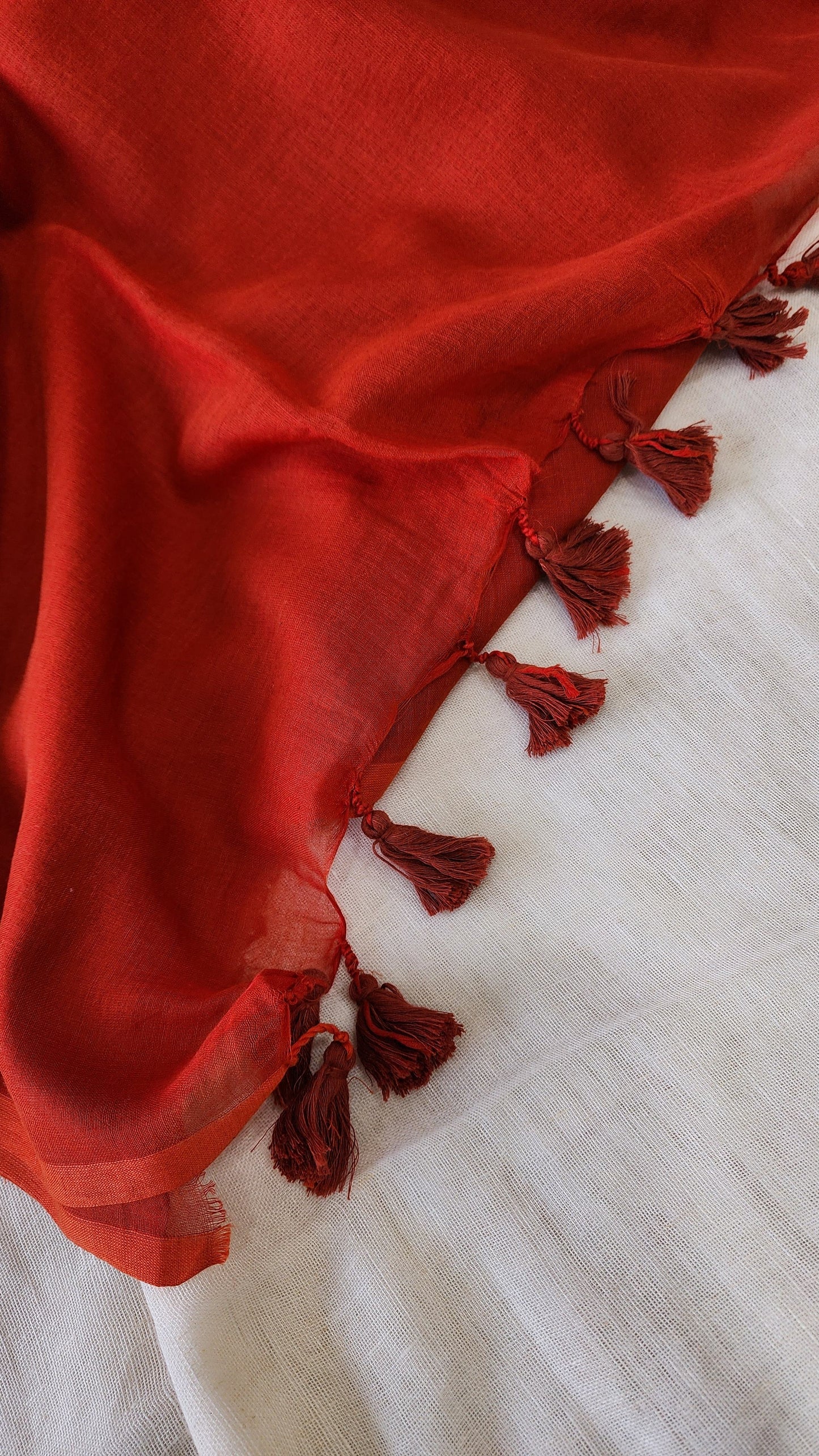 Red mulmul cotton saree