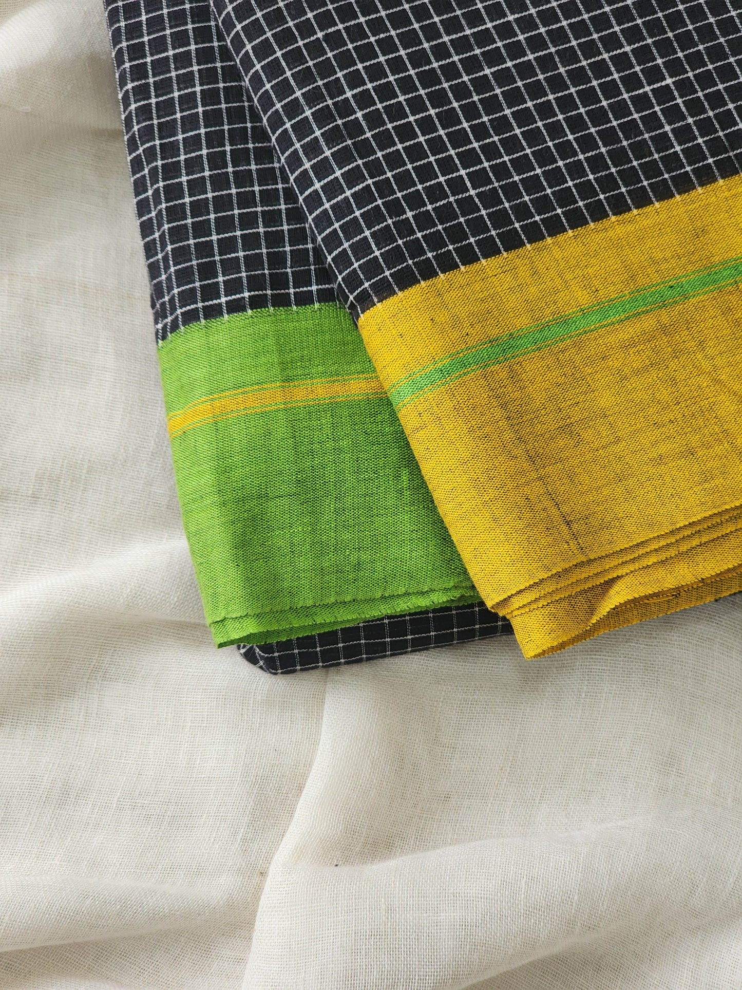 Black patteda anchu cotton saree