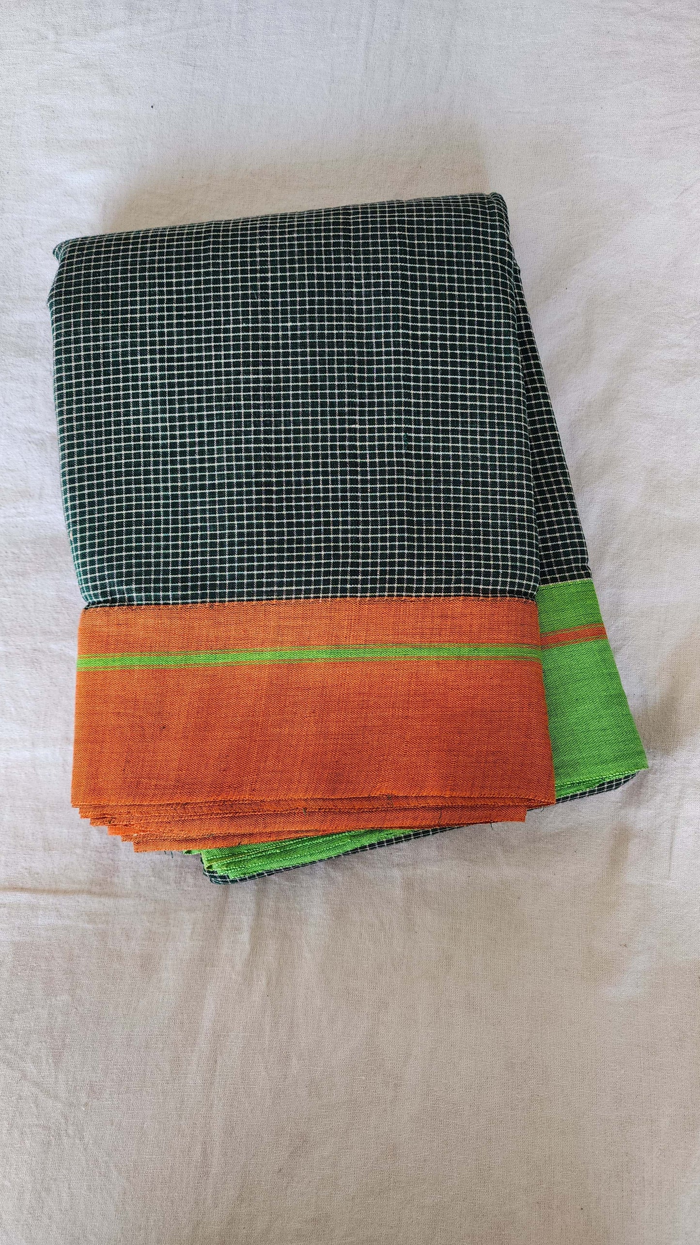 Green patteda anchu cotton saree