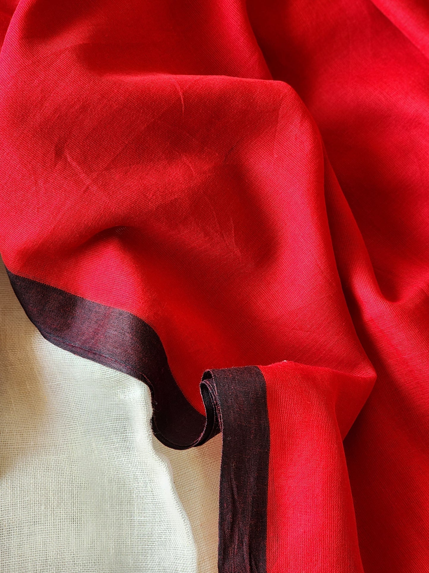 Red mulmul cotton saree