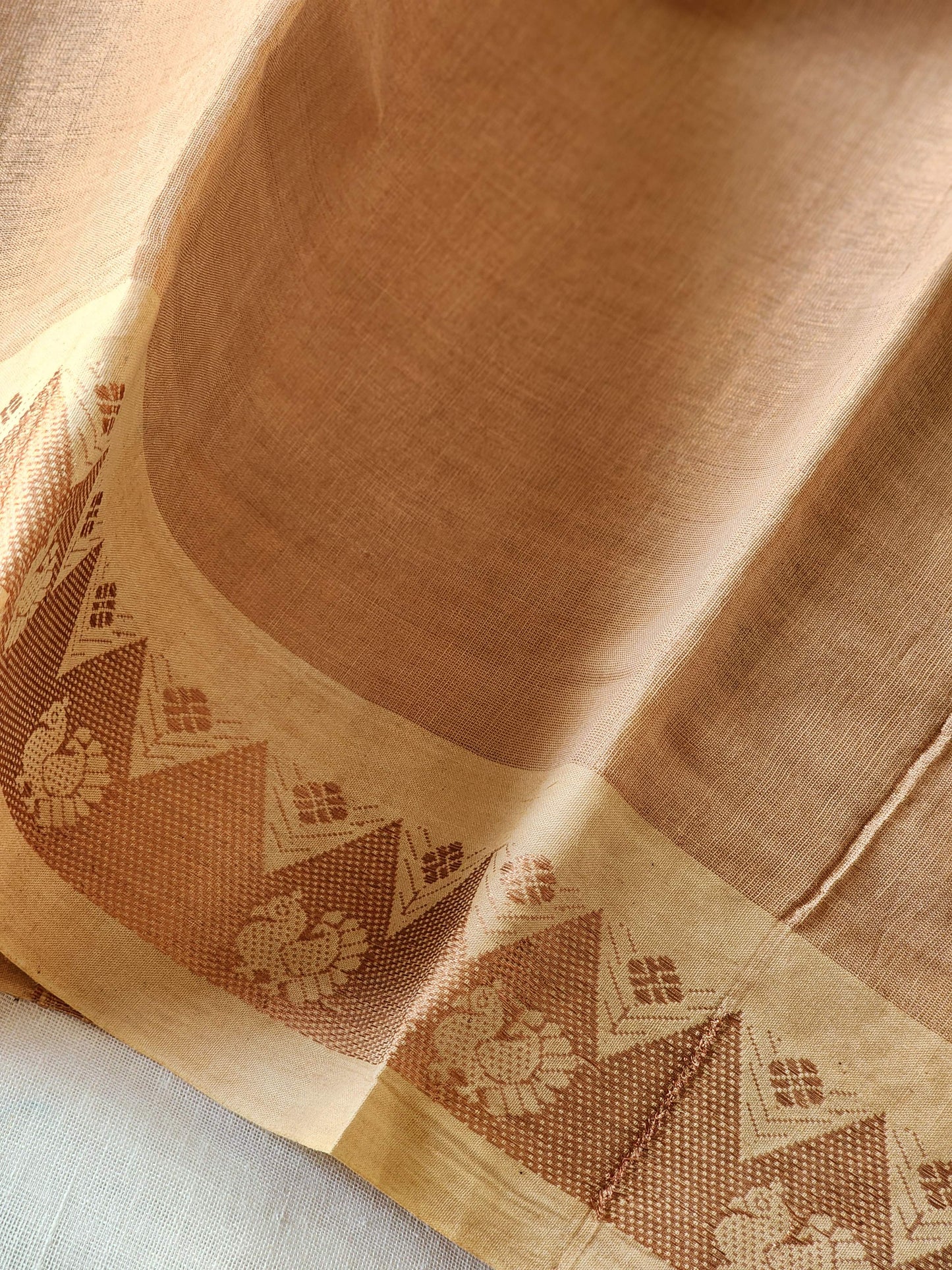 Beige sungudi cotton tissue saree