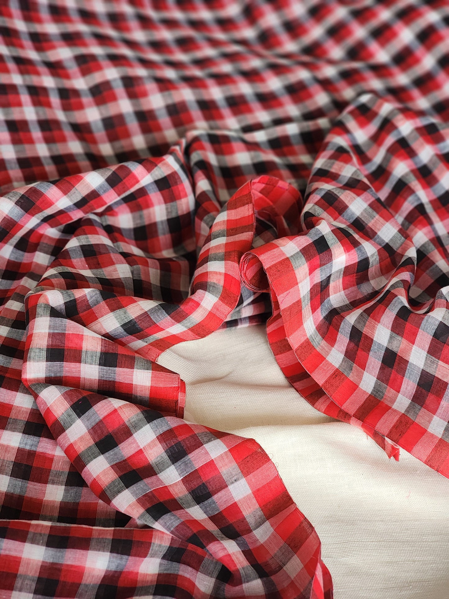 Black&Red Cotton Handloom Saree