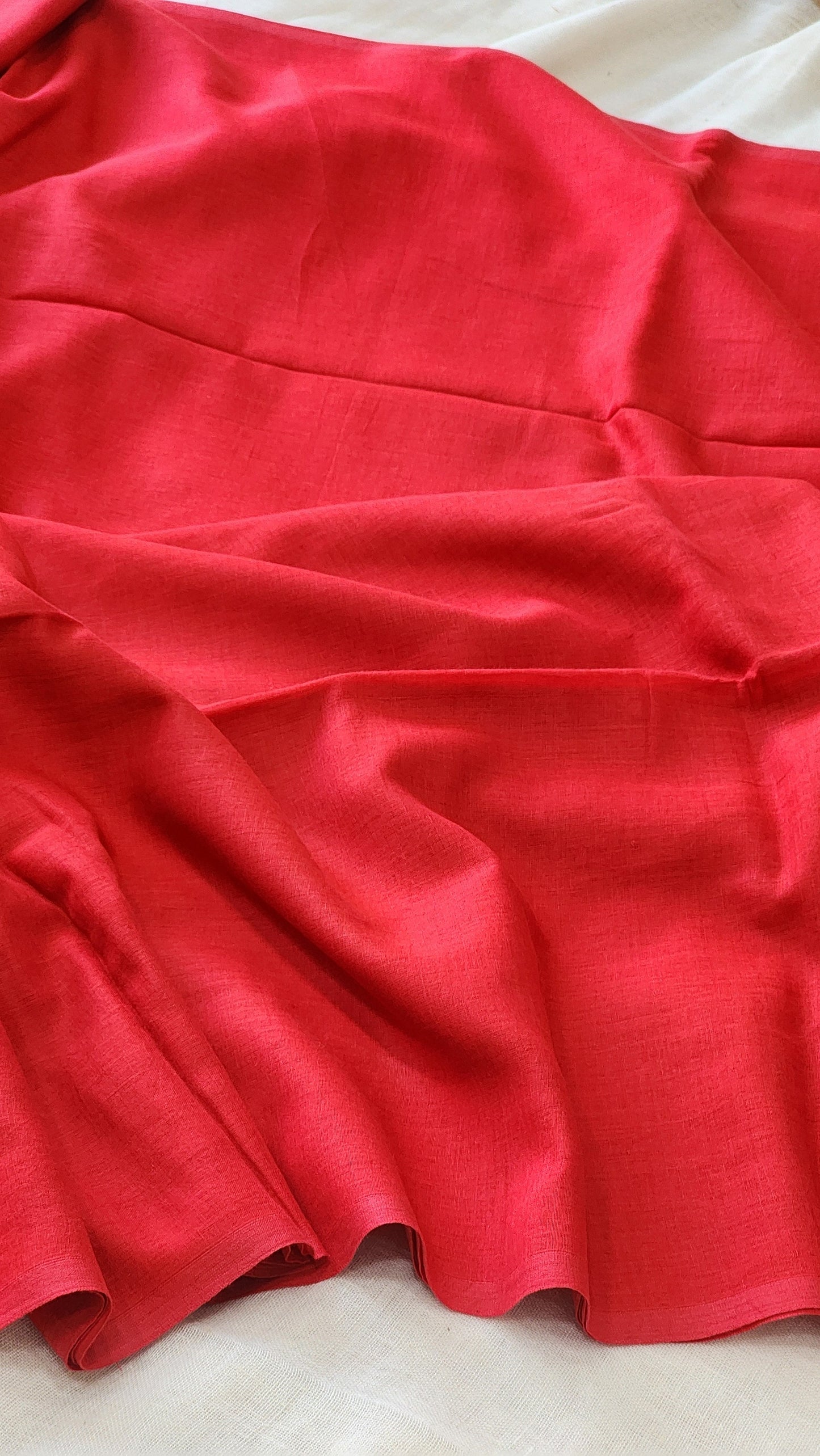 Red mulmul cotton saree
