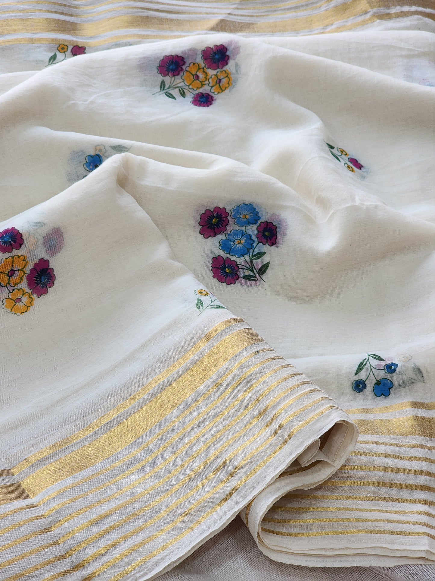Off white mulmul cotton saree