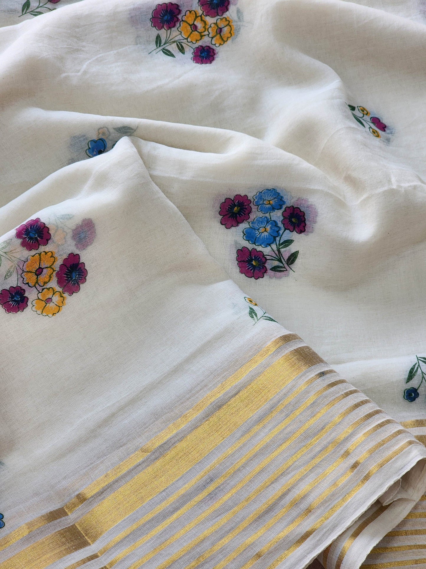 Off white mulmul cotton saree