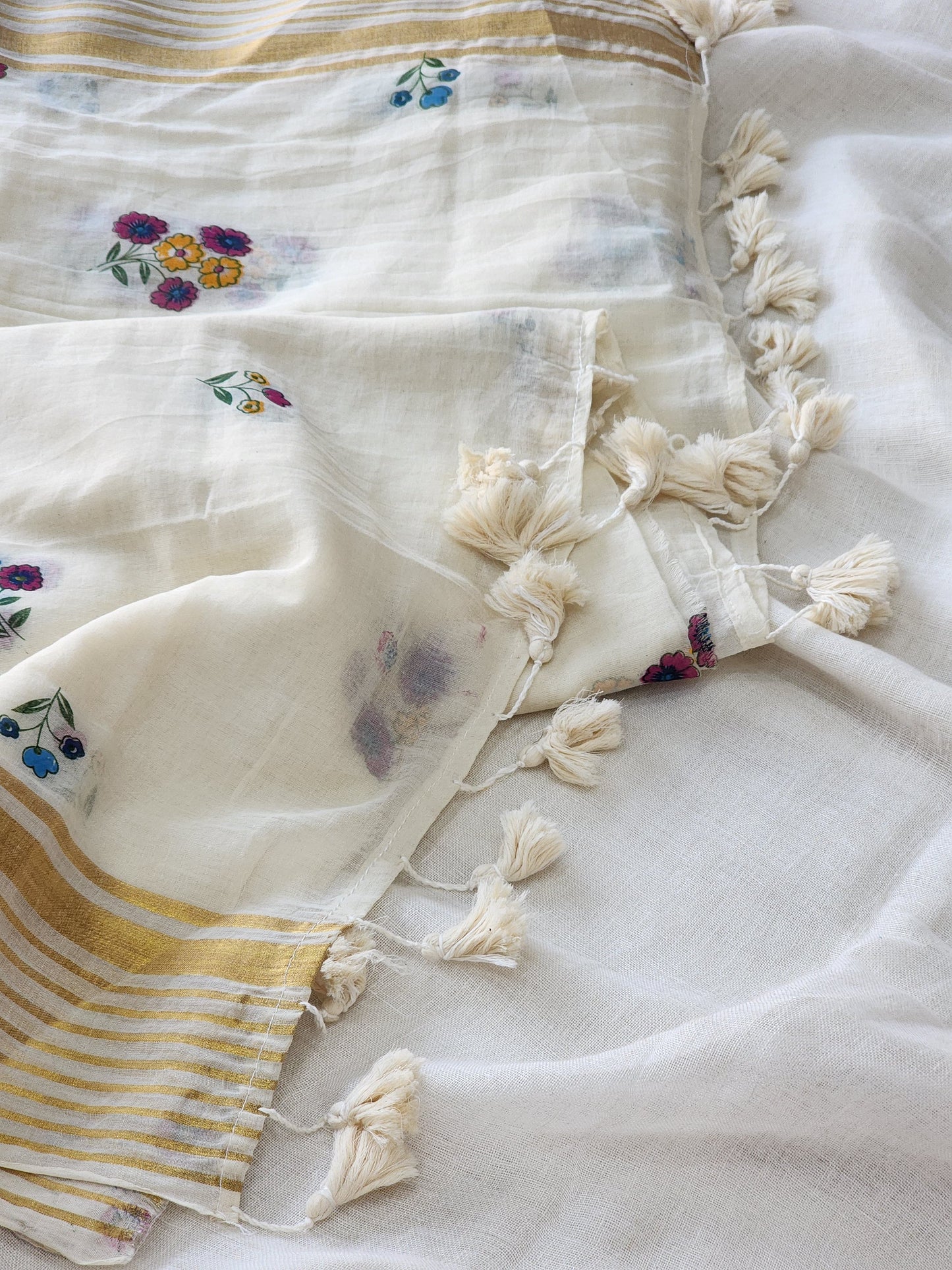 Off white mulmul cotton saree