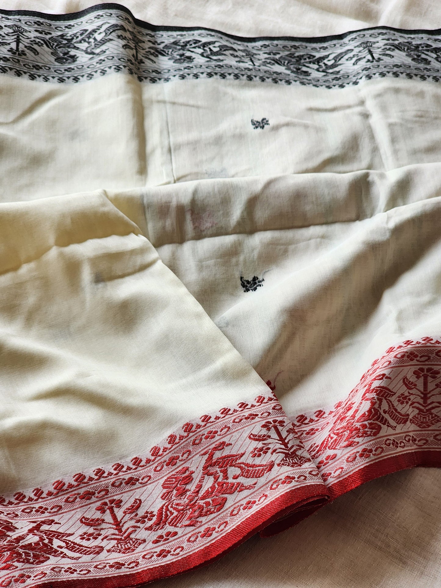 White Baluchari Cotton Saree