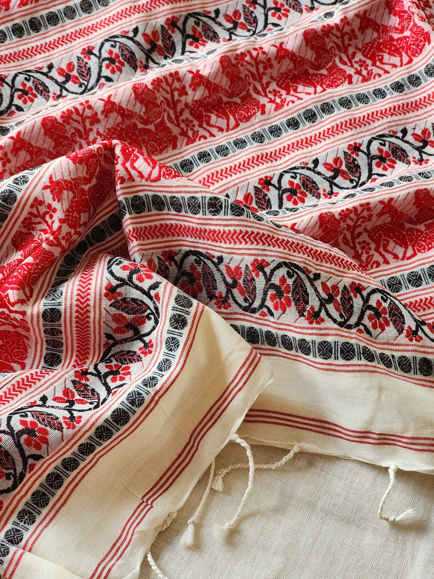 White Baluchari Cotton Saree