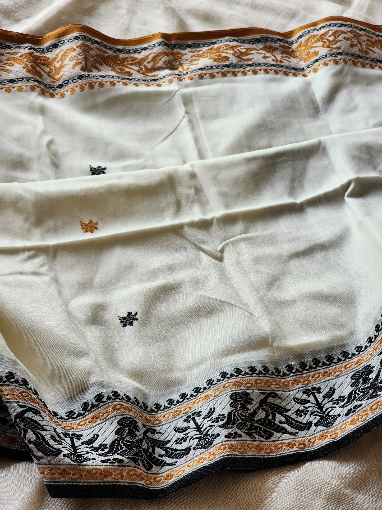 White Baluchari Cotton Saree