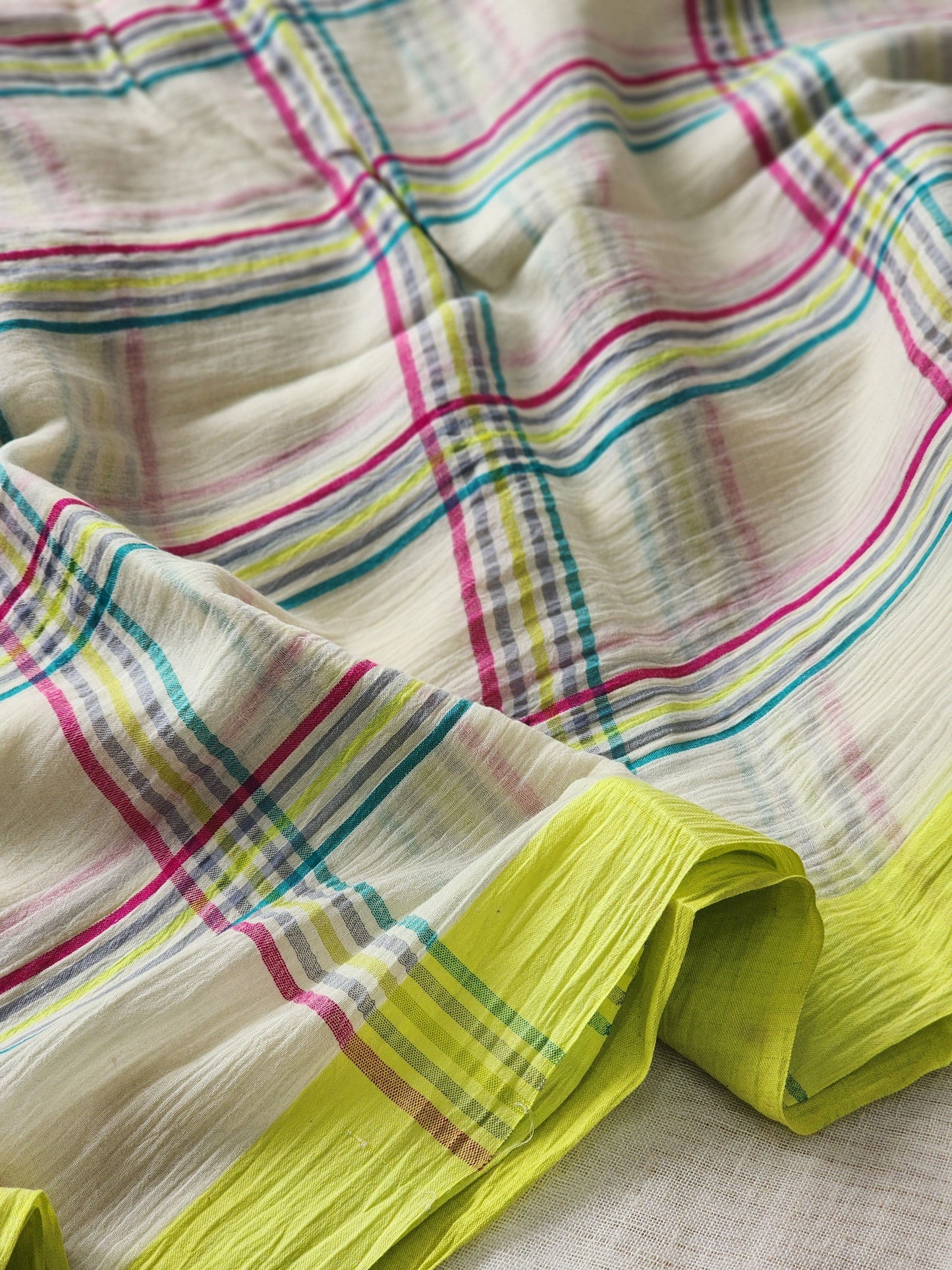 White mulmul cotton saree