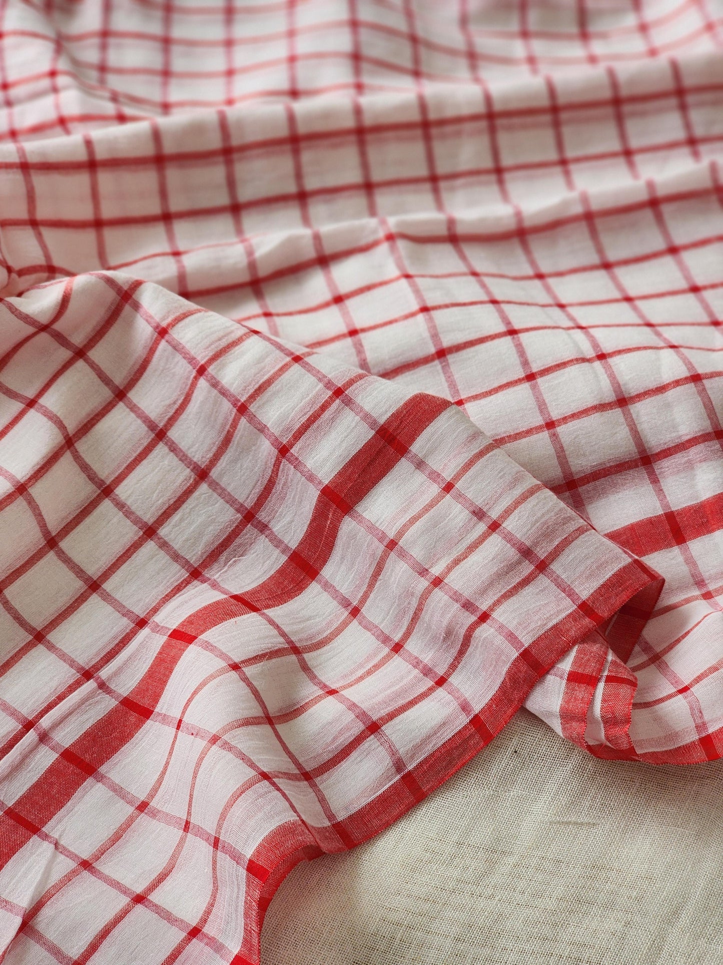 White mulmul cotton saree