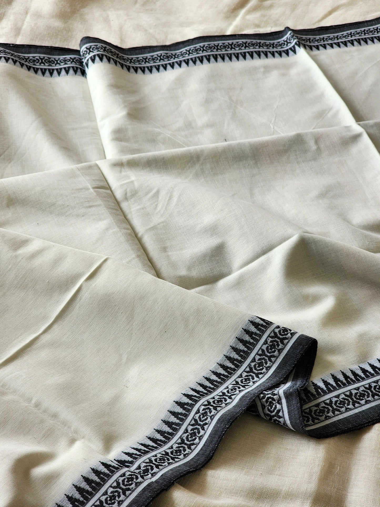 White Dhonekhali Cotton Saree
