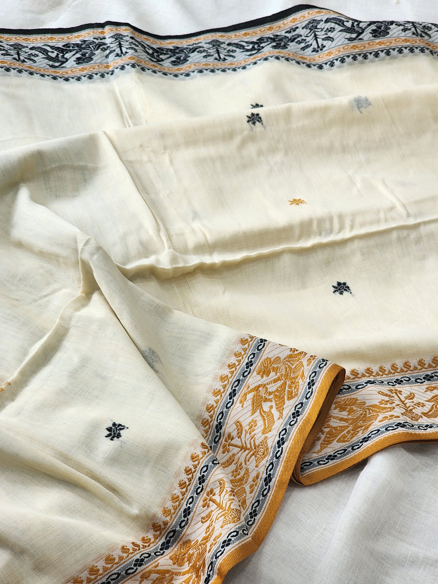Light Beige Baluchari Cotton Saree