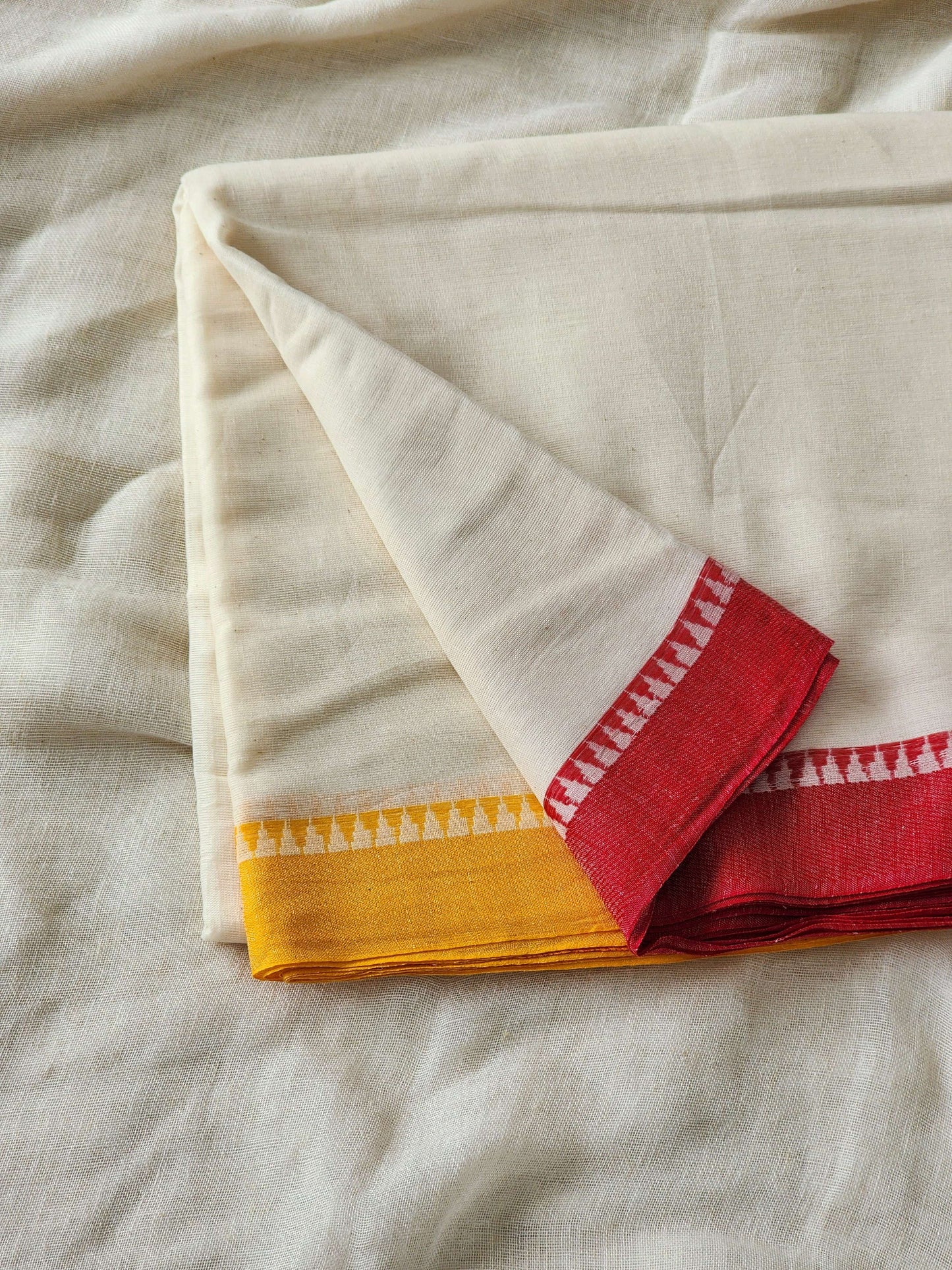Off White Dhonekhali Cotton Saree