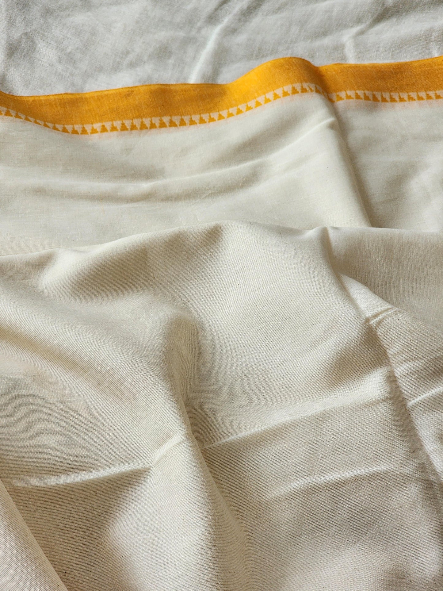 Off White Dhonekhali Cotton Saree