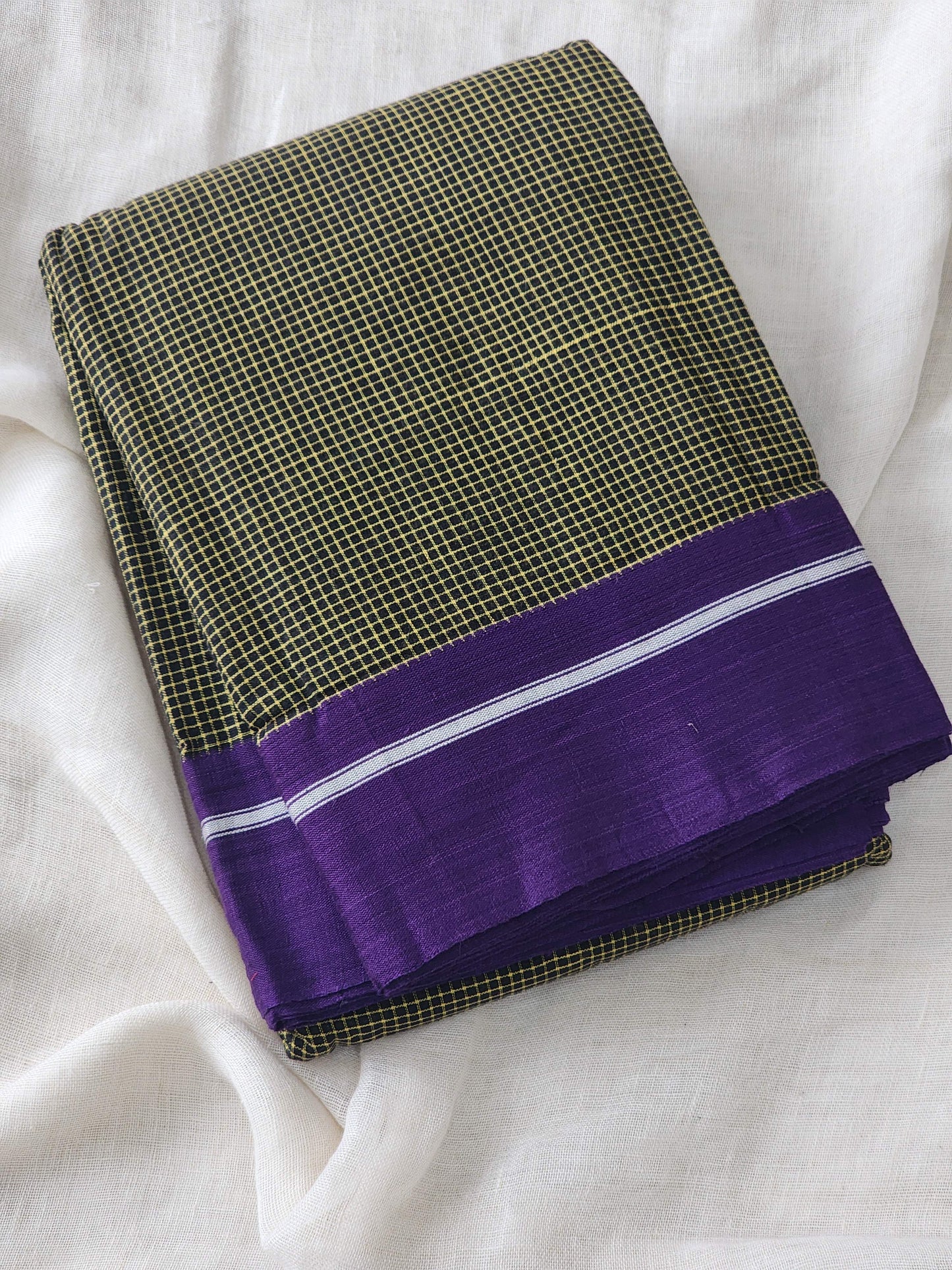Black patteda anchu cotton saree