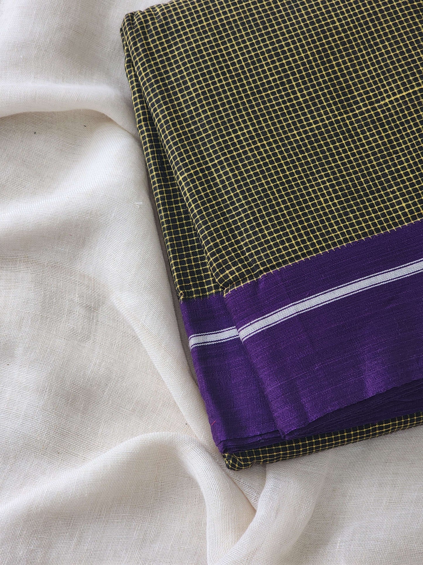 Black patteda anchu cotton saree