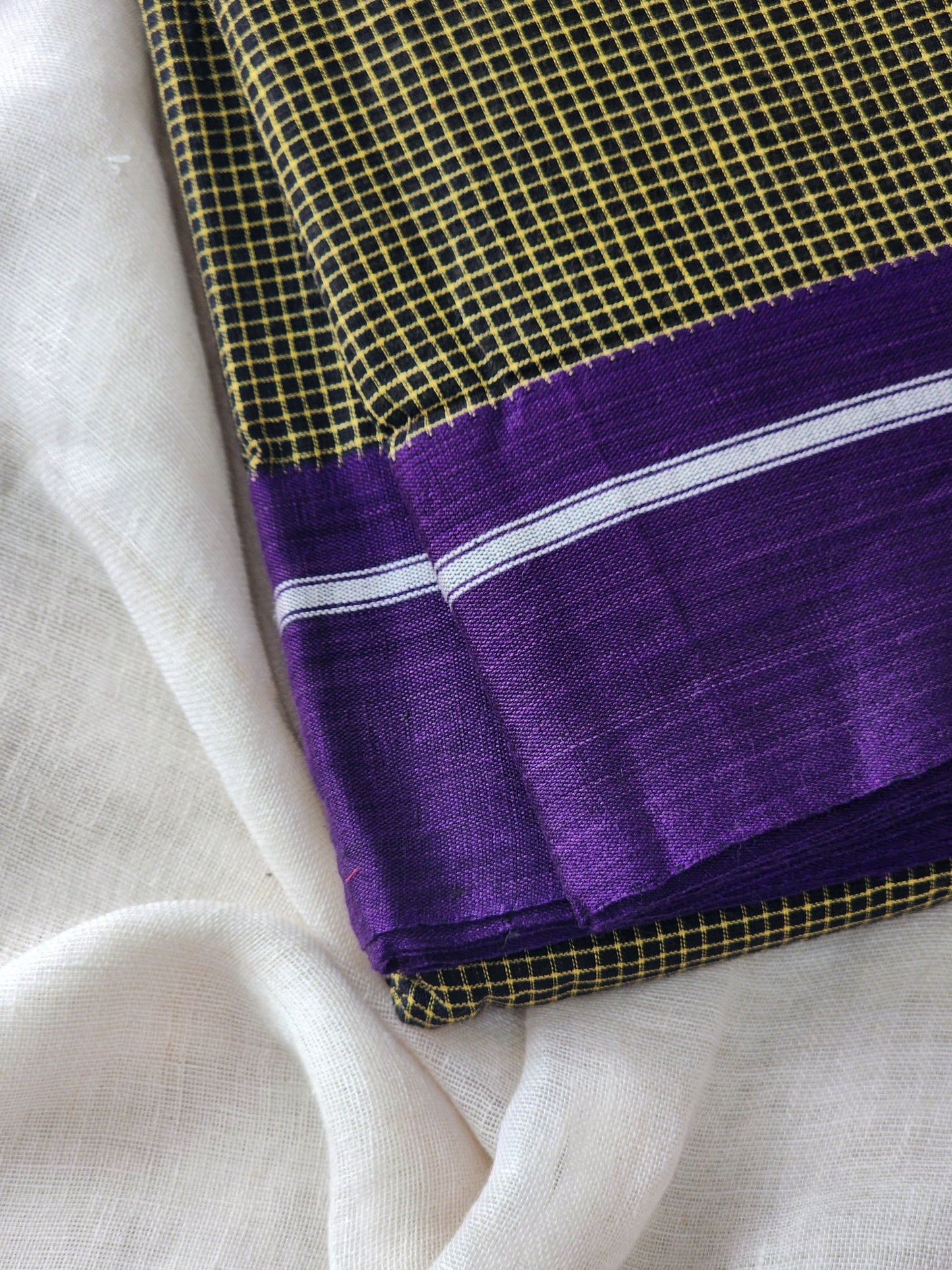 Black patteda anchu cotton saree