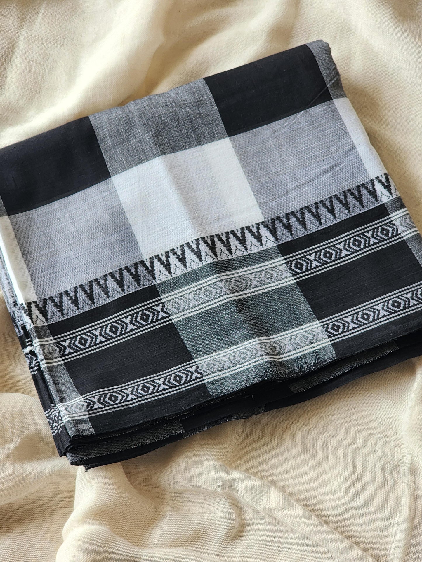 Black & White Dhonekhali Cotton Saree