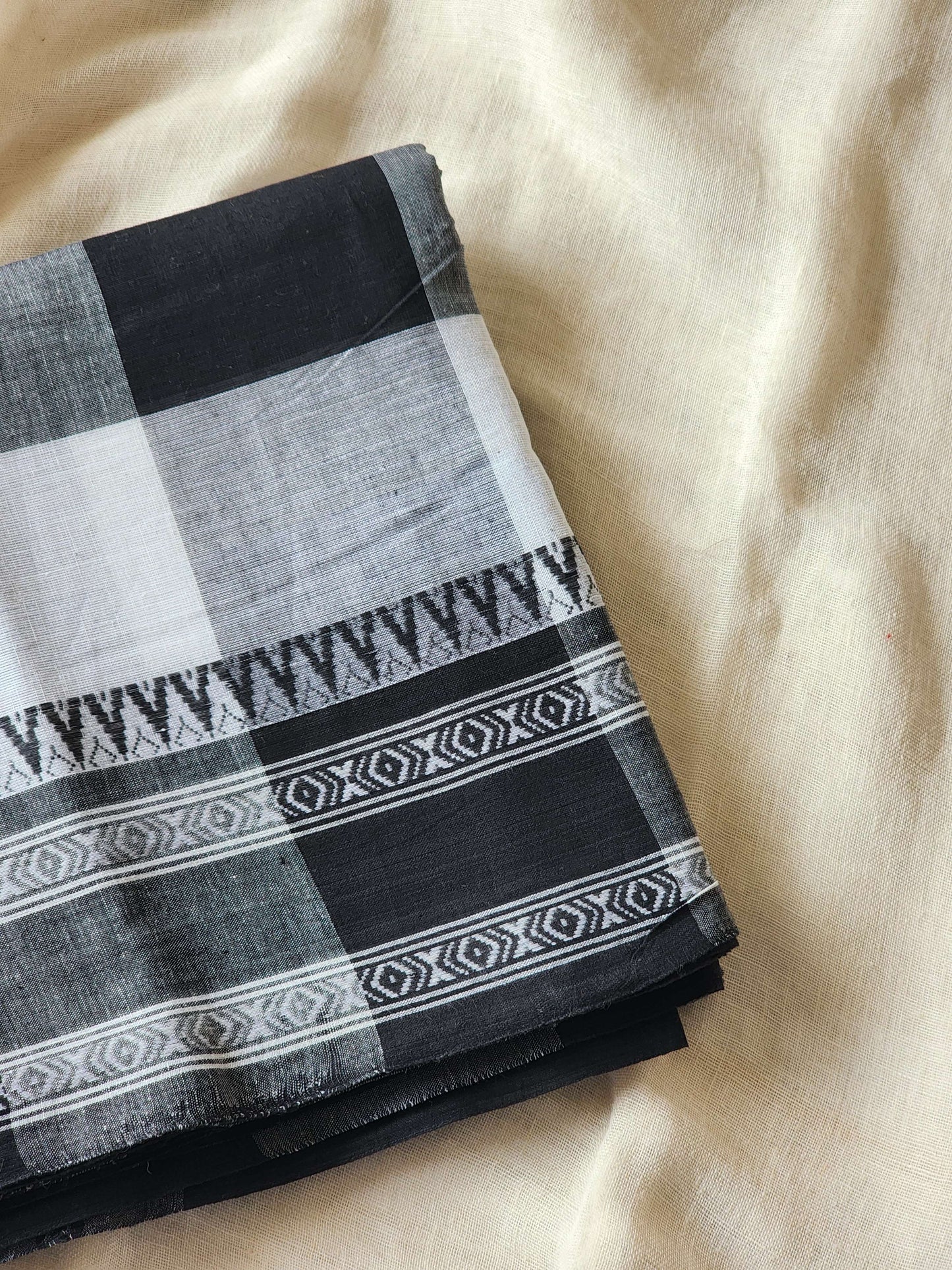 Black & White Dhonekhali Cotton Saree