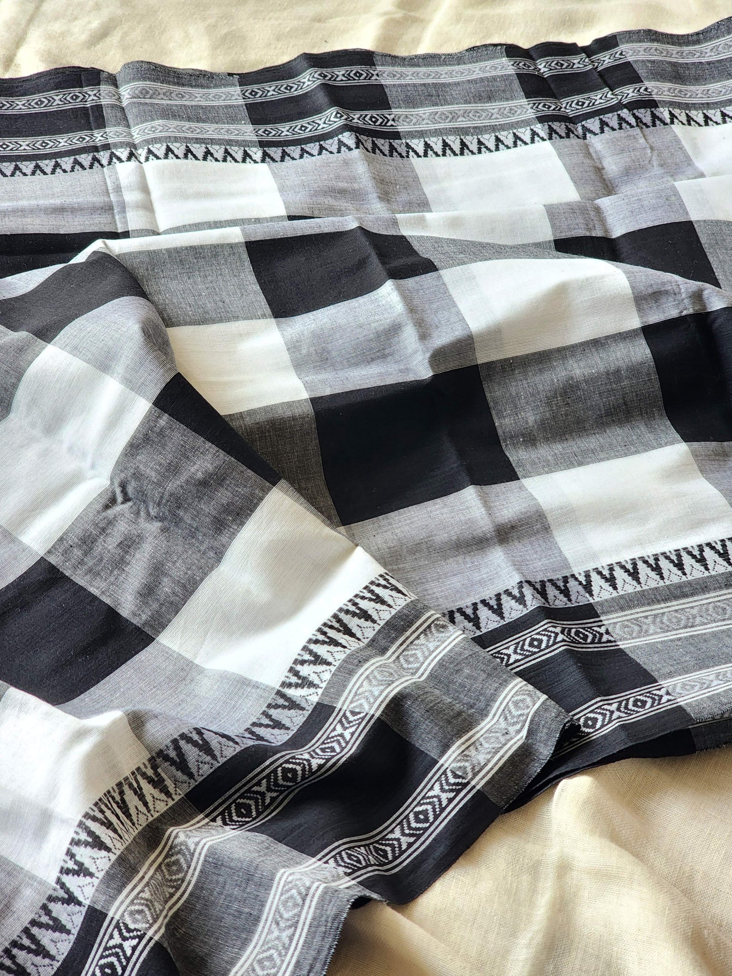 Black & White Dhonekhali Cotton Saree