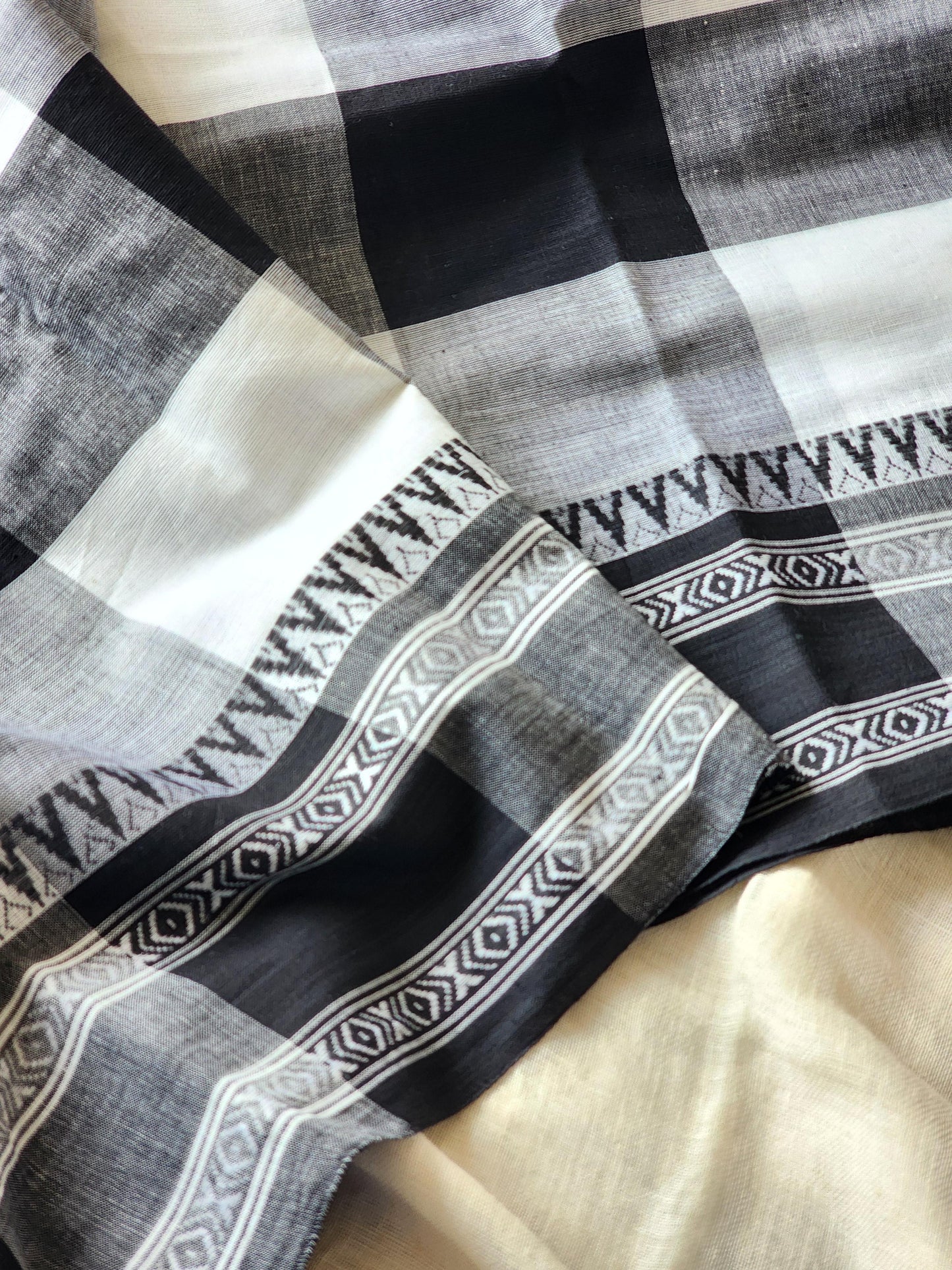 Black & White Dhonekhali Cotton Saree