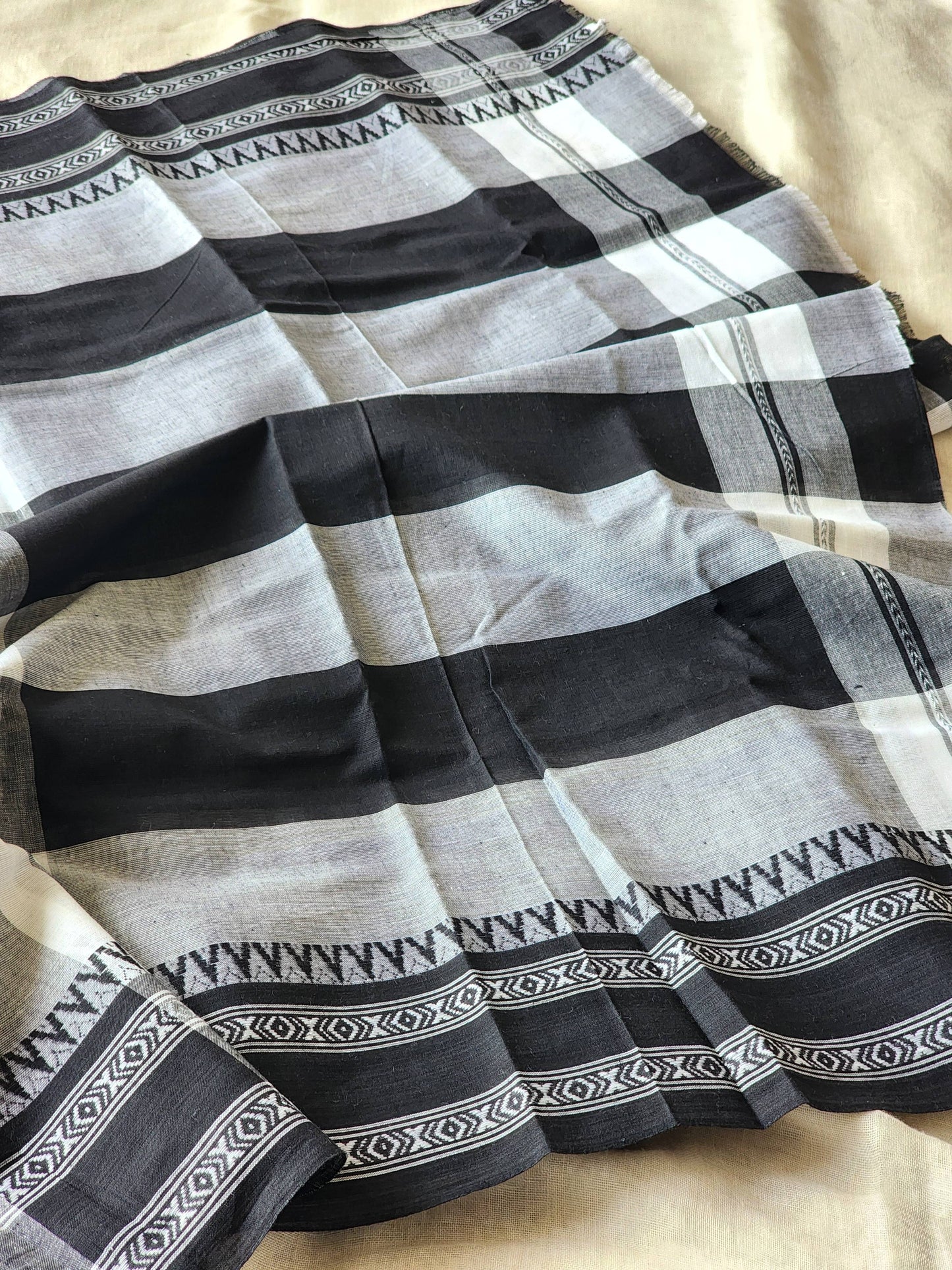 Black & White Dhonekhali Cotton Saree
