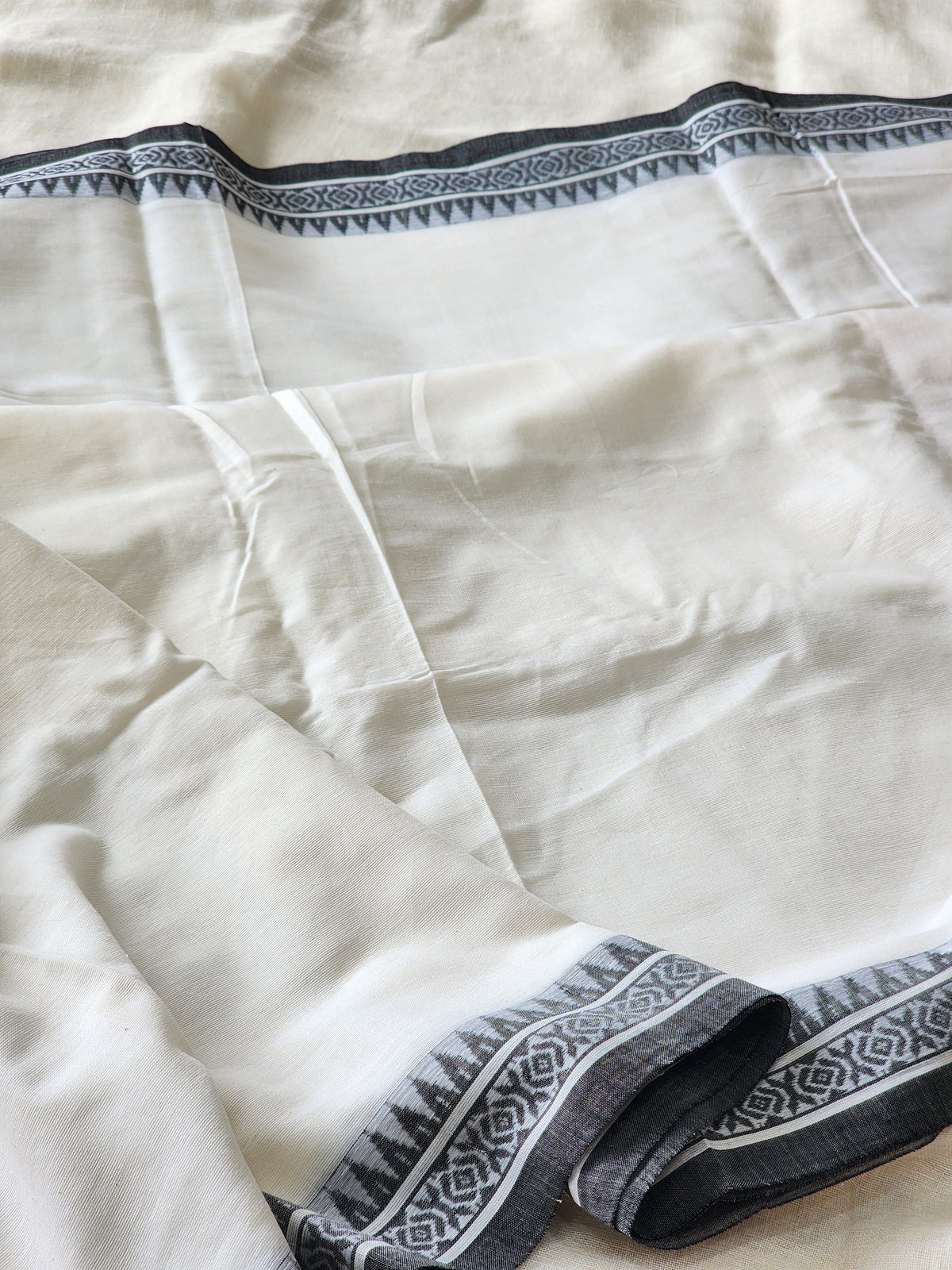 White Dhonekhali Cotton Saree