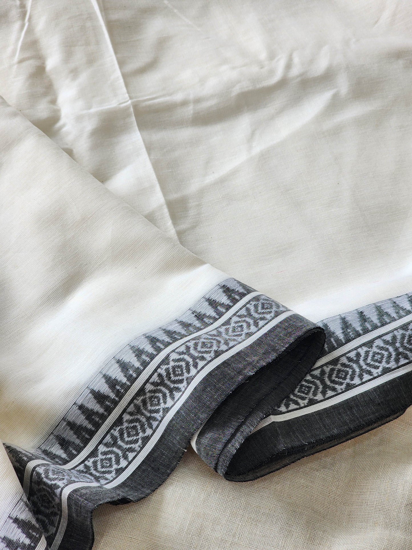 White Dhonekhali Cotton Saree