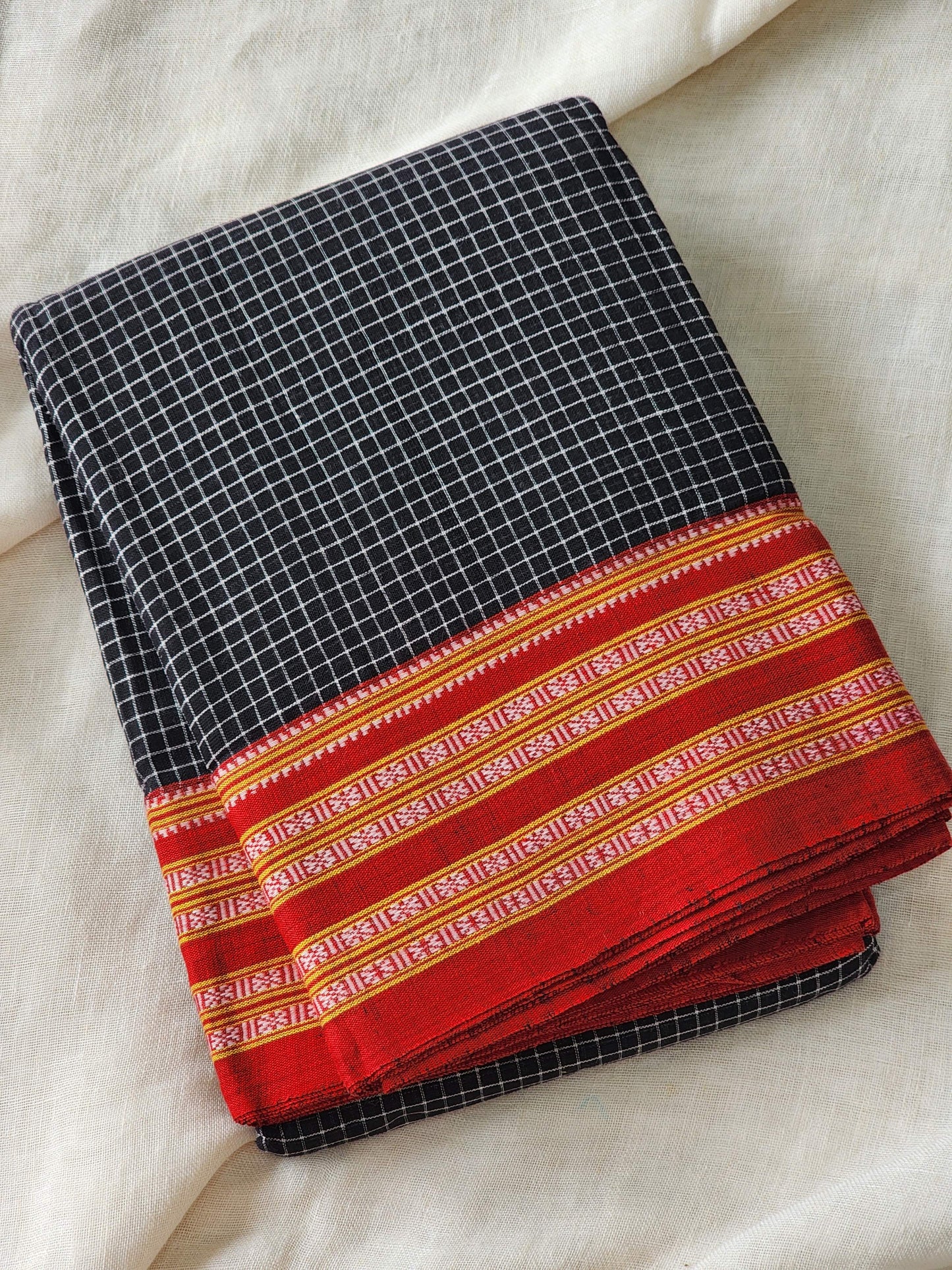 Black patteda anchu cotton saree