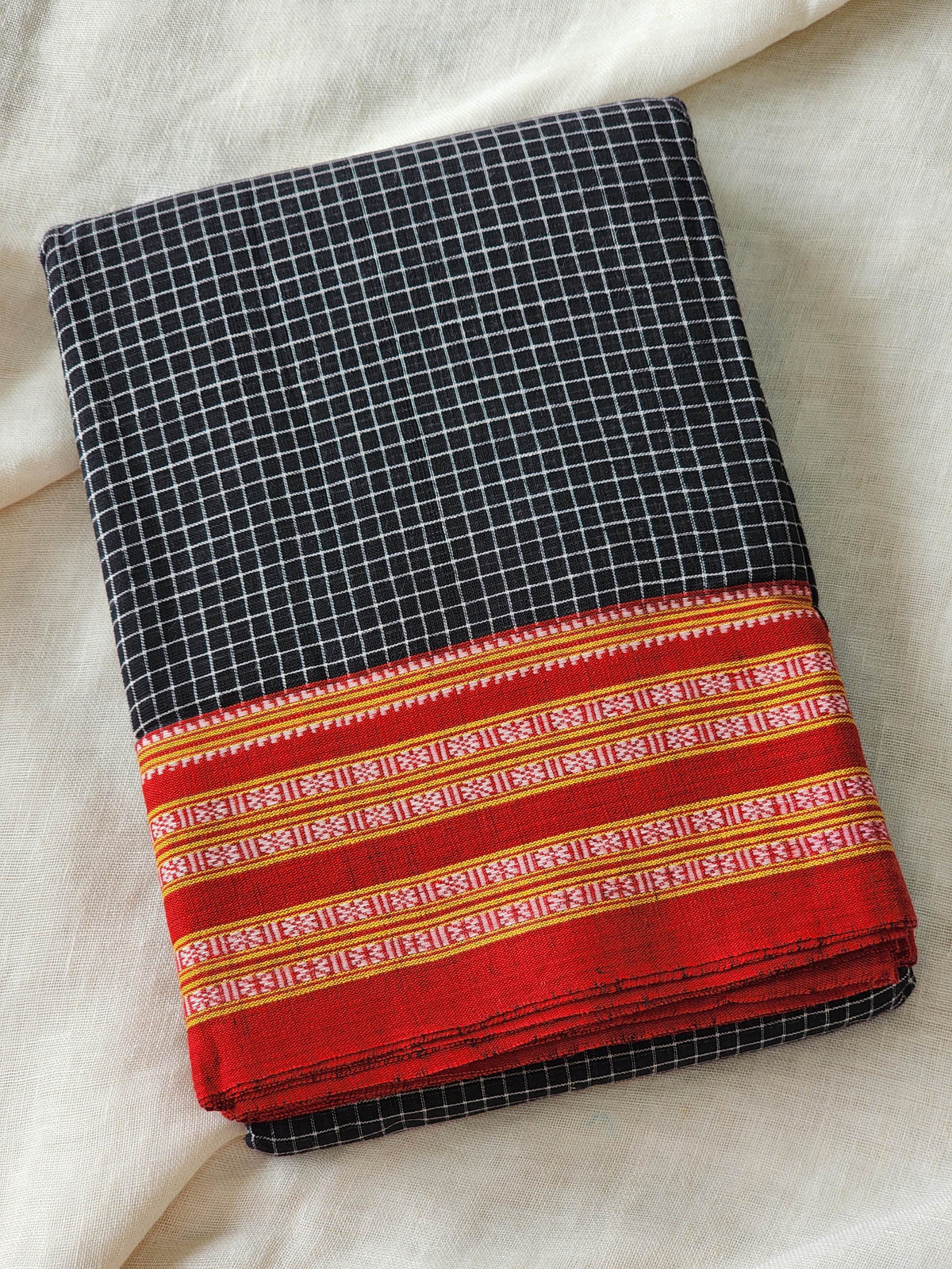 Black patteda anchu cotton saree
