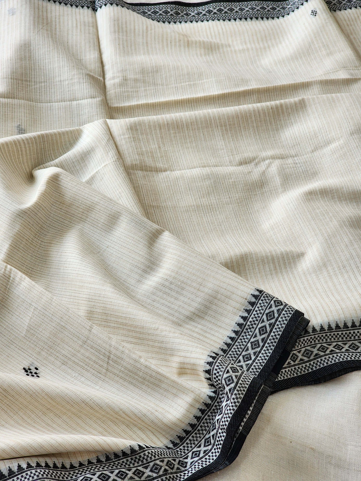 Cream Dhonekhali Cotton Saree