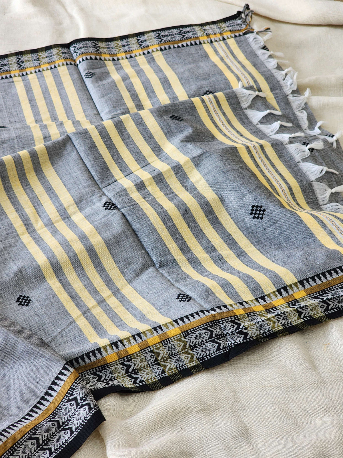 Grey Dhonekhali Cotton Saree