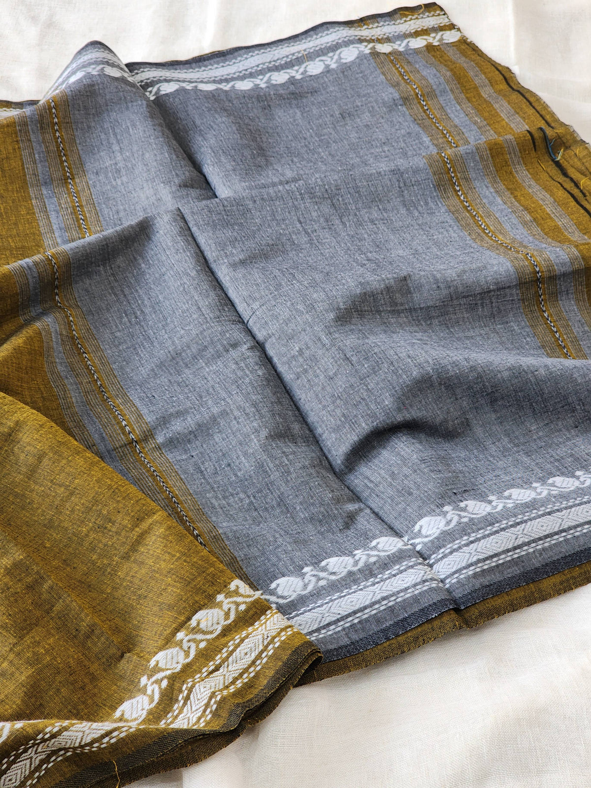 Dual Tone Dhonekhali Cotton Saree