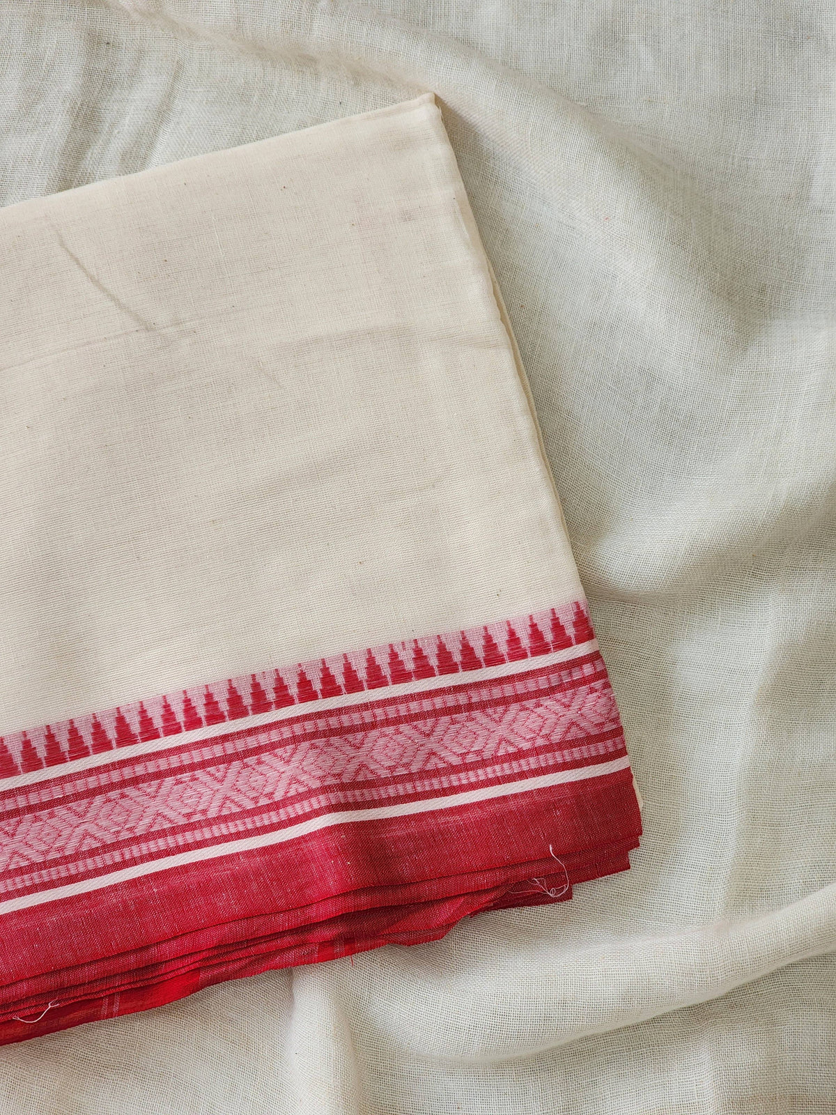 Off White Dhonekhali Cotton Saree