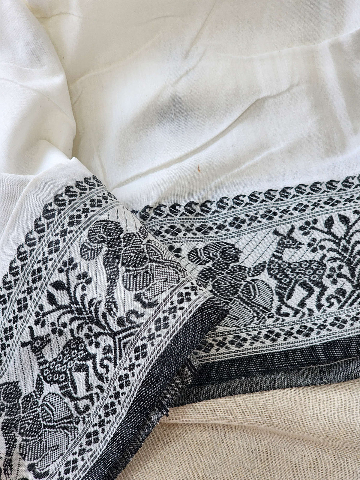 White Baluchari Cotton Saree